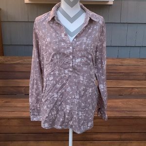 Gray and White Ace Delivery Floral Cottagecore Button Up Shirt Size L